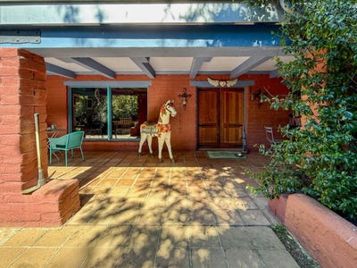/international/us/10-joaquin-rd-portola-valley-ca-110120460072/