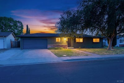 /international/us/161-w-spring-lane-lemoore-ca-110108030164/