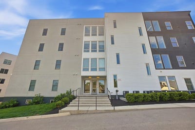 /international/us/5233-highpointe-lakes-drive-westerville-oh-110108096320/