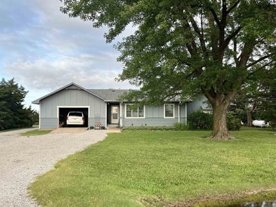 /international/us/9010-s-halstead-st-hutchinson-ks-110109067656/