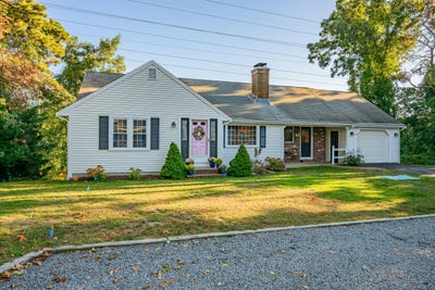 /international/us/110-eileen-street-yarmouth-port-ma-110120580539/