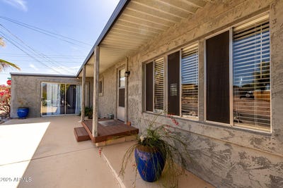 /international/us/30-n-lilly-court-queen-valley-az-110107391814/