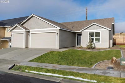 /international/us/817-e-autumn-ave-hermiston-or-110106218175/