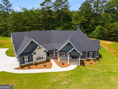 /international/us/662-lake-circle-buchanan-ga-110097270970/