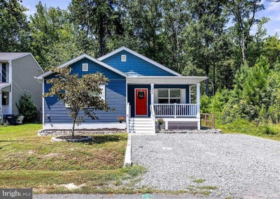/international/us/309-12th-street-colonial-beach-va-110107396308/