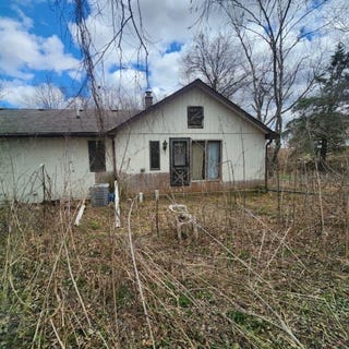 /international/us/6900-n-boone-school-poplar-grove-il-110101430351/