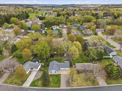 /international/us/1730-wisconsin-street-river-falls-wi-110107729898/