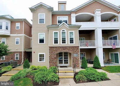 /international/us/5000-village-way-upper-chichester-pa-110108219533/