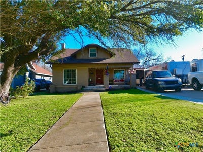 /international/us/2924-windsor-avenue-waco-tx-110107652248/