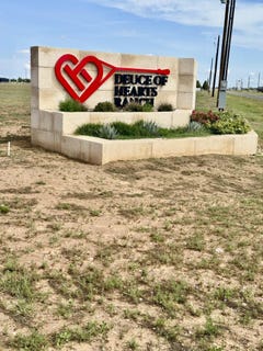 /international/us/lot-24-deuce-of-hearts-rd-road-new-home-tx-110100330608/