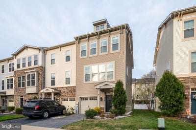 /international/us/214-tanner-lane-glen-burnie-md-110108412353/