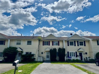 /international/us/39-cedar-court-middletown-ny-110108342168/