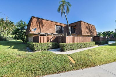 /international/us/2406-24th-lane-greenacres-fl-110109269314/