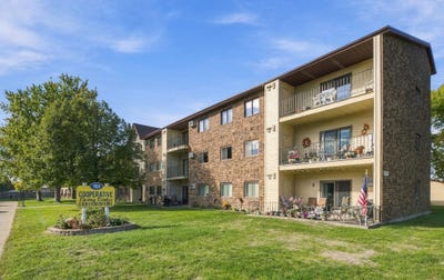 /international/us/1424-14th-street-e-west-fargo-nd-110120486042/