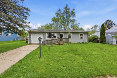 /international/us/124-e-melody-lane-woodstock-il-110107682400/