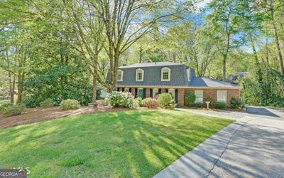 /international/us/84-oak-creek-circle-toccoa-ga-110105415193/