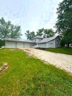 /international/us/426-n-1st-street-ogden-ia-110106004304/