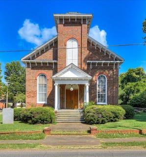/international/us/205-e-liberty-street-washington-ga-110108452282/