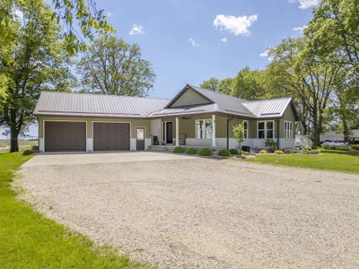 /international/us/2044-hwy-63-traer-ia-110108333673/