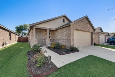 /international/us/124-essex-drive-mesquite-tx-110108984761/