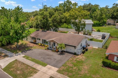 /international/us/2307-s-kingsway-road-seffner-fl-110101039768/