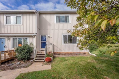/international/us/15-village-sq-harrisonburg-va-110120827805/