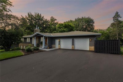 /international/us/14511-lake-street-extension-minnetonka-mn-110100589541/?lang=en