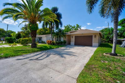 /international/us/2241-nw-3rd-street-pompano-beach-fl-110107627893/