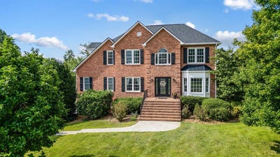 /international/us/100-london-downs-drive-forest-va-110101145137/