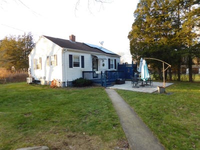 /international/us/6-anita-avenue-waterford-ct-110104192624/