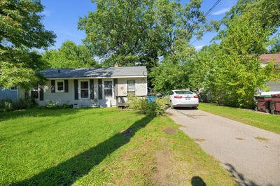 /international/us/1960-calvin-avenue-muskegon-mi-110120484361/