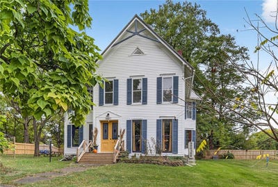/international/us/8450-n-maple-street-lodi-ny-110106668307/