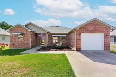 /international/us/145-tupelo-pittsburg-tx-110119922610/