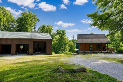 /international/us/8774-n-lake-road-jasonville-in-110108616643/