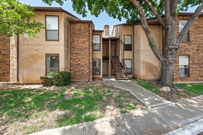 /international/us/2014-willoughby-lane-arlington-tx-110108545962/