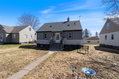 /international/us/28-n-66th-ave-w-duluth-mn-110120158273/