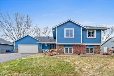 /international/us/12465-90th-place-n-maple-grove-mn-110107206317/