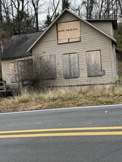 /international/us/221-old-bramwell-road-bluefield-wv-110103580127/
