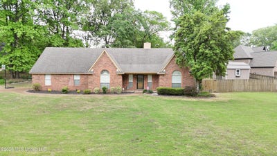 /international/us/425-augusta-drive-hernando-ms-110107573720/