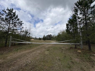 /international/us/frost-road-caddo-valley-ar-110106844326/