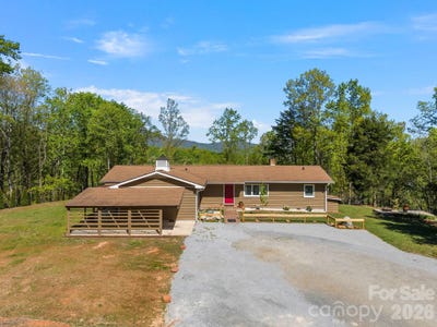 /international/us/110-persimmon-hill-court-columbus-nc-110107382776/