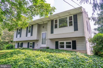 /international/us/1990-grant-road-coopersburg-pa-110101474657/