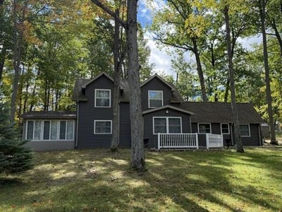 /international/us/803-w-higgins-lake-drive-roscommon-mi-110120131556/