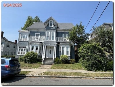 /international/us/13-portland-st-lynn-ma-110100831620/
