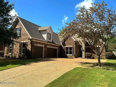 /international/us/12097-brooks-village-drive-arlington-tn-110104551086/