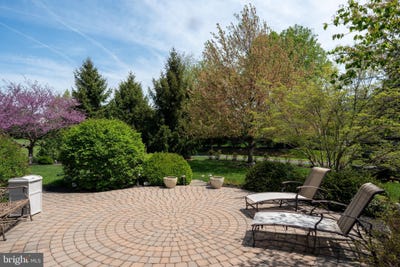 /international/us/905-sloan-street-lititz-pa-110099803901/