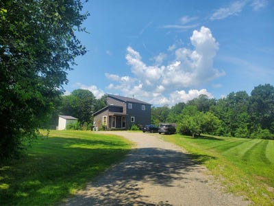 /international/us/424-river-road-westmoreland-nh-110101254163/?lang=en