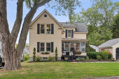 /international/us/4-hillcrest-street-waterville-me-110110272939/