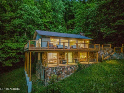 /international/us/341-lewis-clabo-rd-gatlinburg-tn-110107849447/