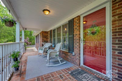 /international/us/167-lanier-drive-landrum-sc-110099174375/?lang=en